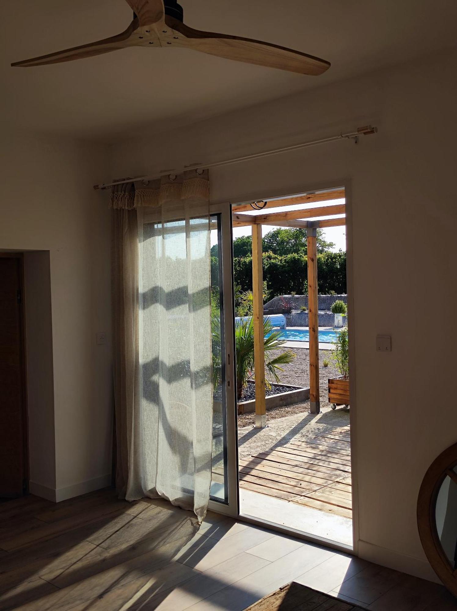 Le Clos Des Crins Hotel Pavilly Kültér fotó
